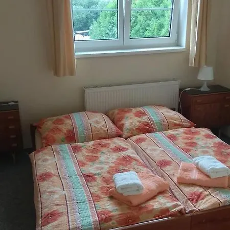 카스카다 게스트하우스 Vrané nad Vltavou